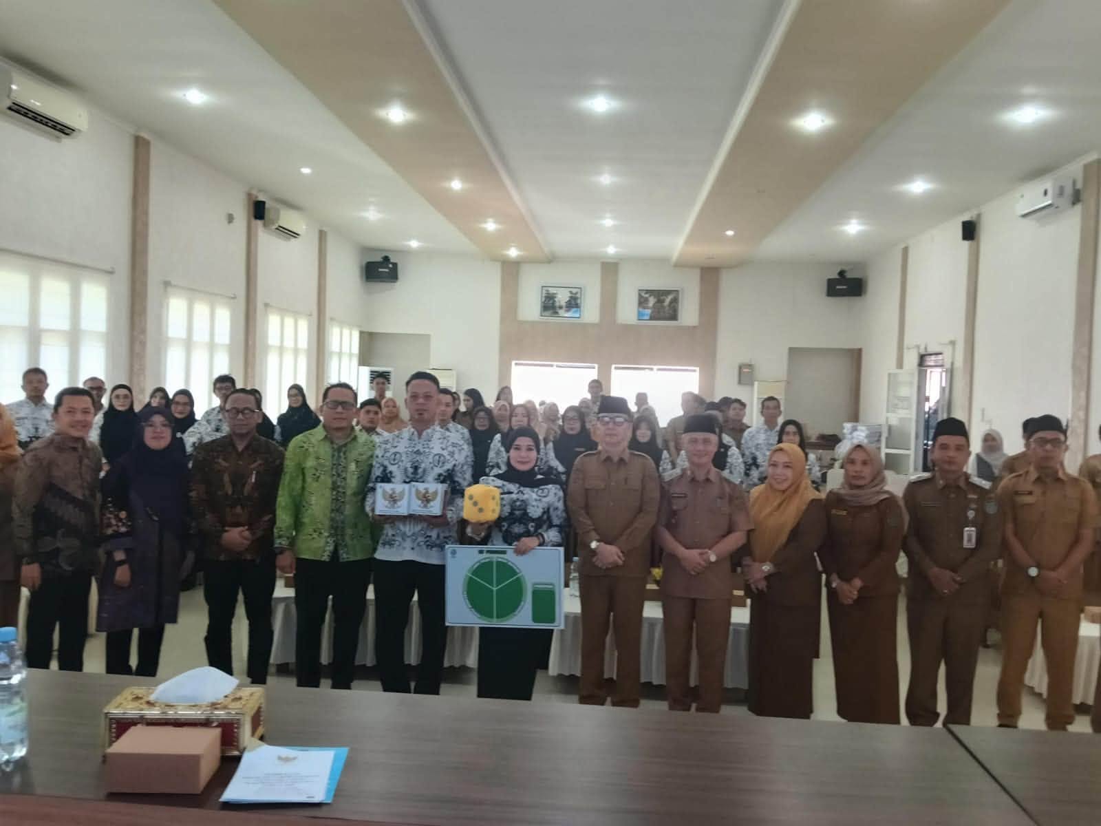 ASISTEN  PEMERITAHAN DAN KESEJAHTERAAN  RAKYAT MEMBUKA  KEGIATAN  SEKOLAH LABORATORIUM PANCASILA