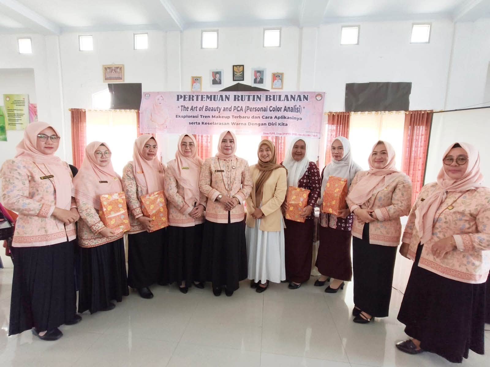 DWP KABUPATEN SELUMA GELAR ACARA "THE ART OF BEAUTY AND PERSONAL COLOR ANALYSIS"