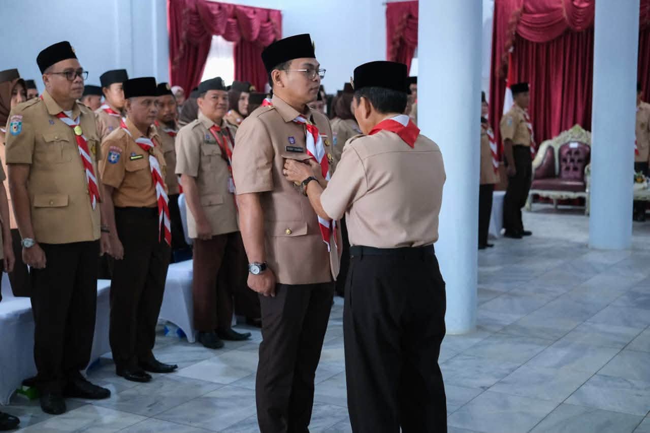 BUPATI TEDDY RAHMAN RESMI DILANTIK SEBAGAI KETUA MABICAB PRAMUKA SELUMA MASA BAKTI 2026–2031