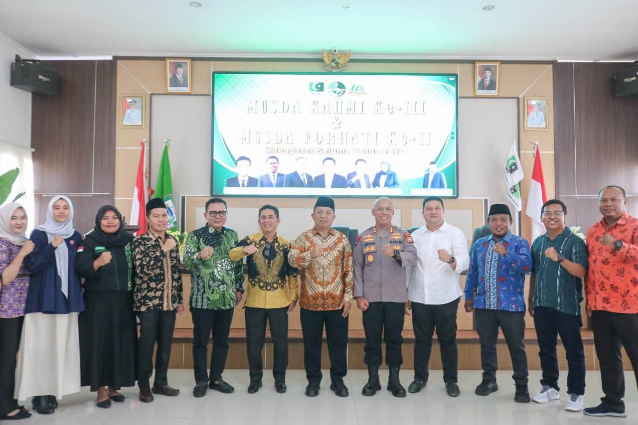 WABUP GUSTIANTO BUKA MUSDA KAHMI III DAN FORHATI II KABUPATEN SELUMA