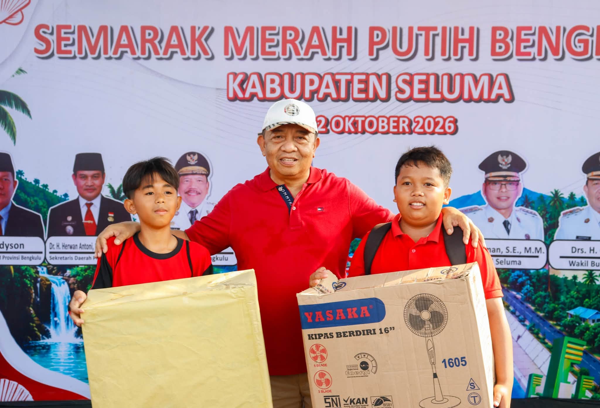 WABUP GUSTIANTO BUKA JALAN SANTAI SEMARAK MERAH PUTIH, SEMARAKKAN KEBERSAMAAN MASYARAKAT