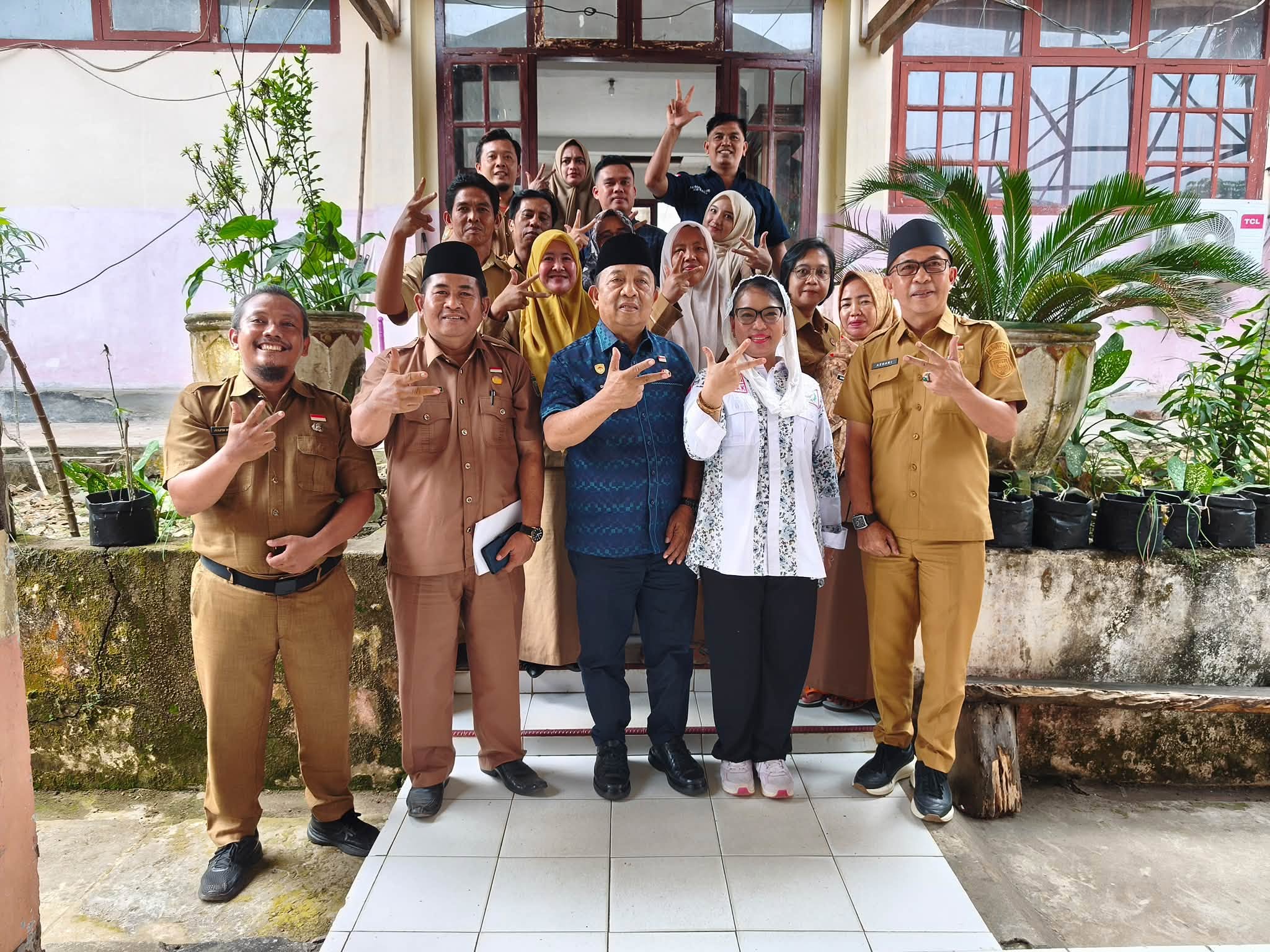 WABUP SELUMA GUSTIANTO TERIMA KUNJUNGAN ANGGOTA DPD RI DESTITA KHAIRILISANI