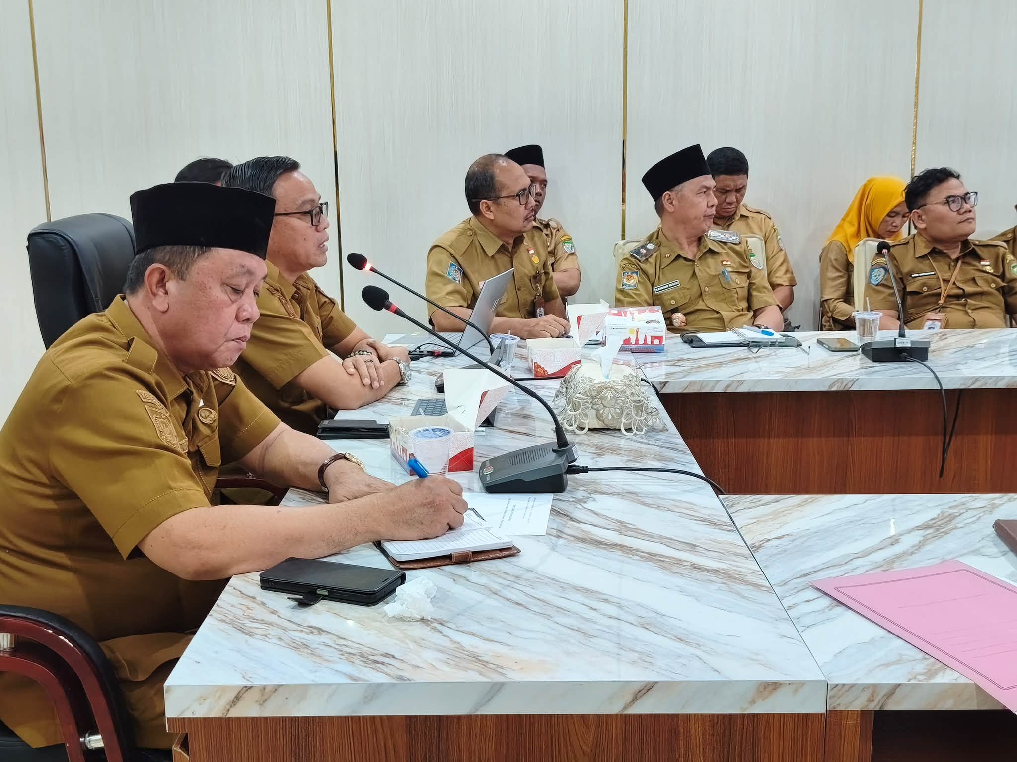 PEMKAB SELUMA GELAR RAPAT PERSIAPAN TABLIGH AKBAR USTAZ ABDUL SOMAD DI KABUPATEN SELUMA